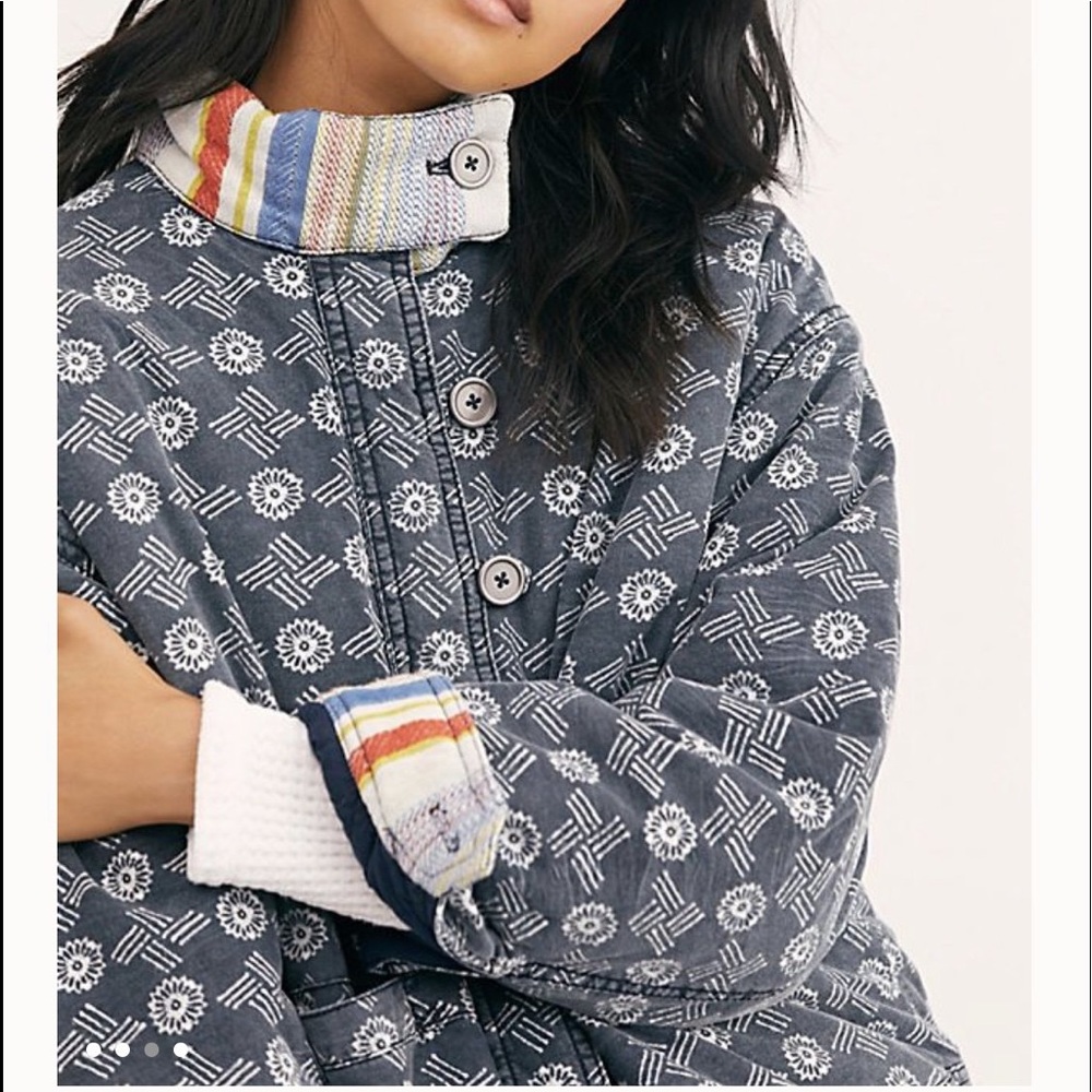 Patterned Blue Jacket - Picture 3 of 9